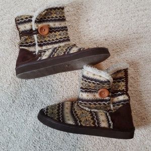 Slippers with thick soles